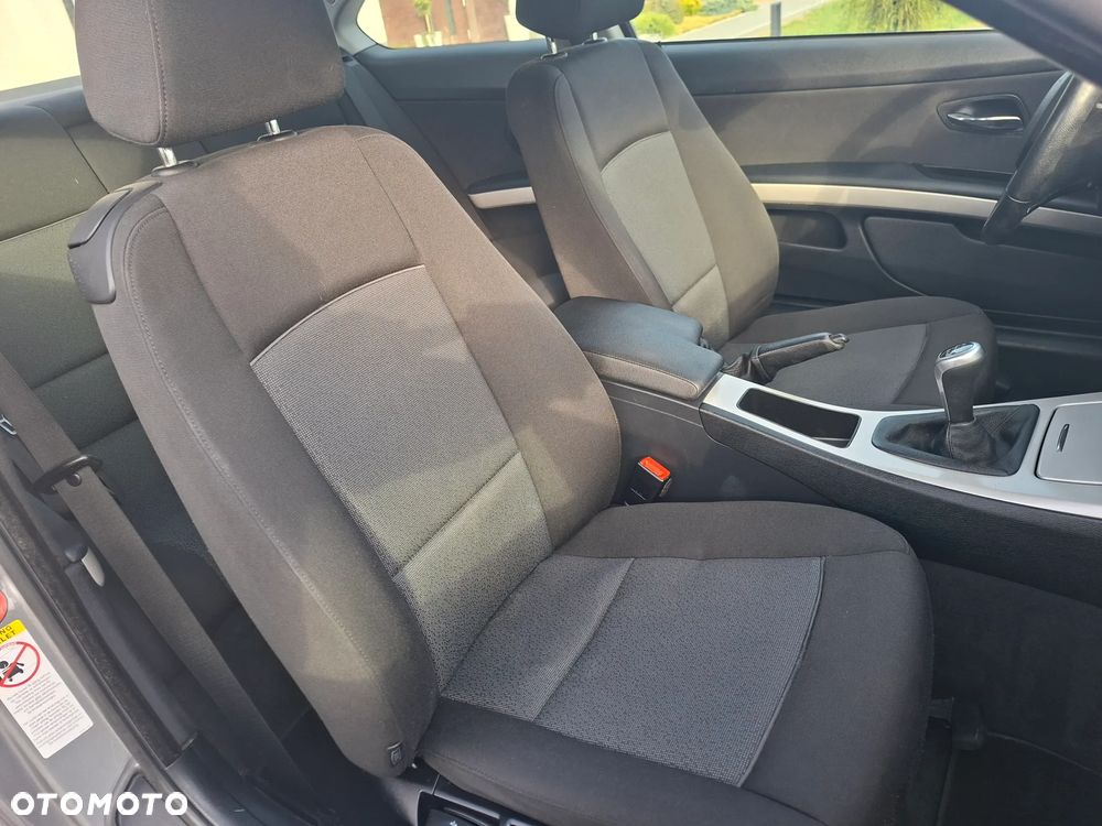 BMW Seria 3 320i - 13