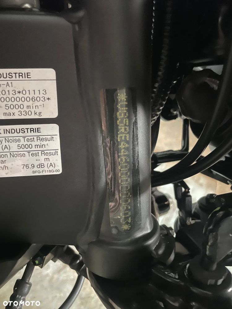 Yamaha XSR - 8