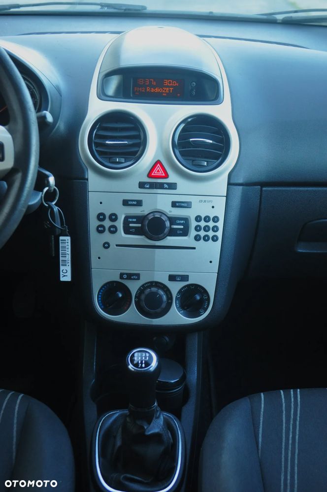 Opel Corsa 1.2 16V Enjoy - 18