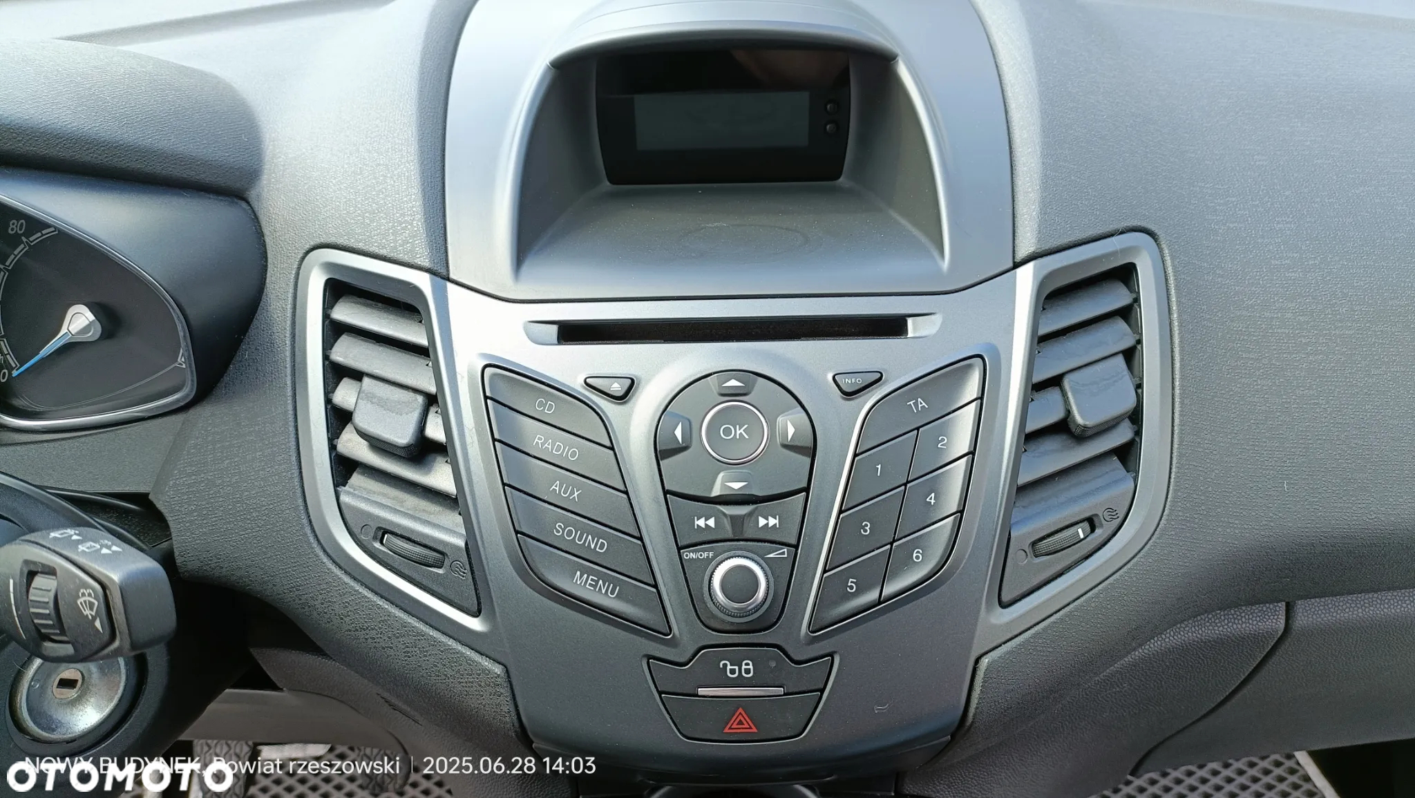Ford Fiesta - 21