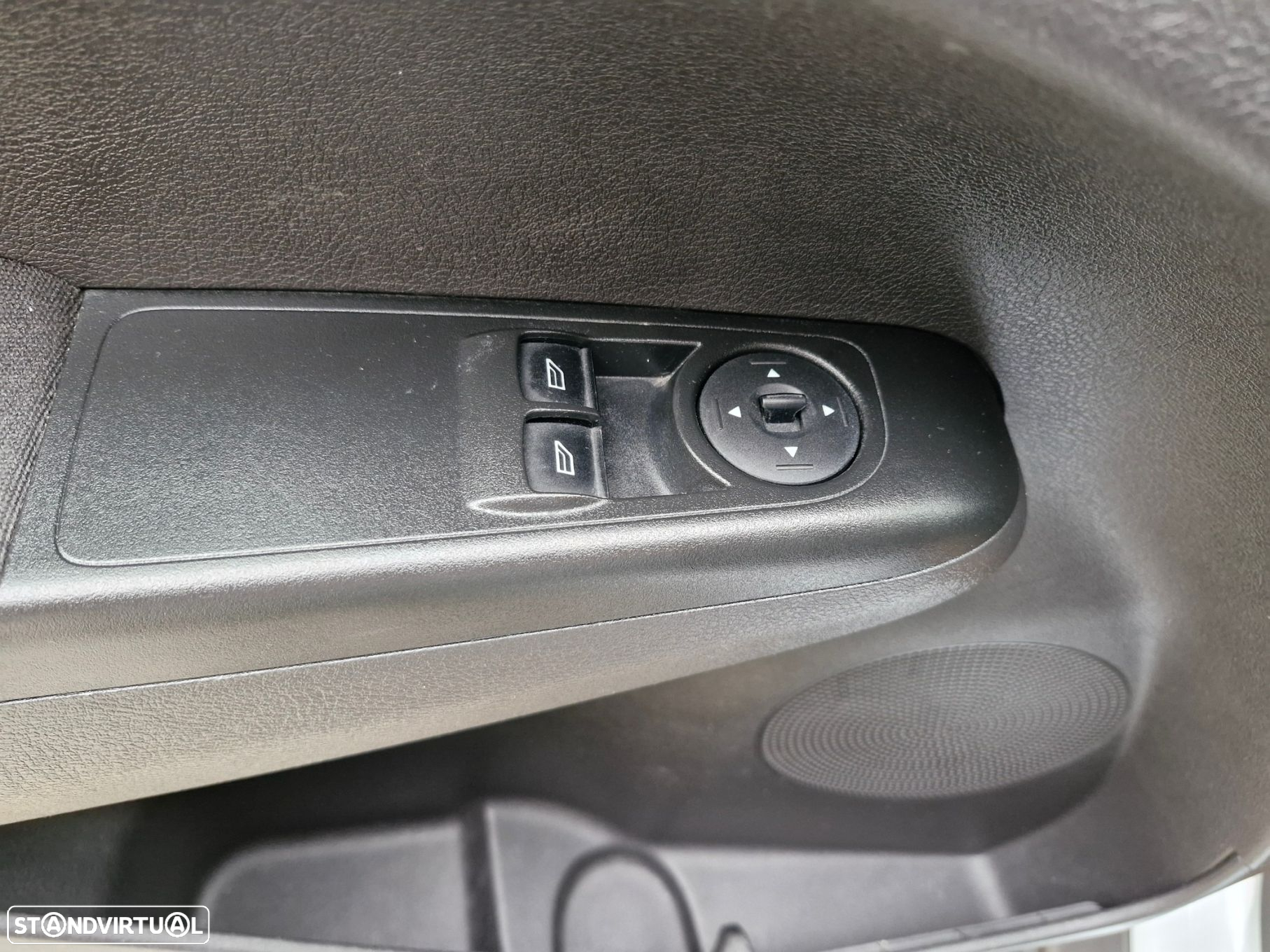 Ford Transit Courier 1.5 TDCi Ambiente - 21