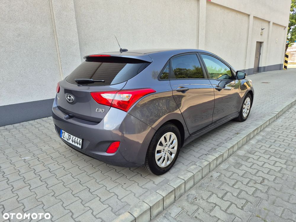 Hyundai i30 1.4 Passion - 8