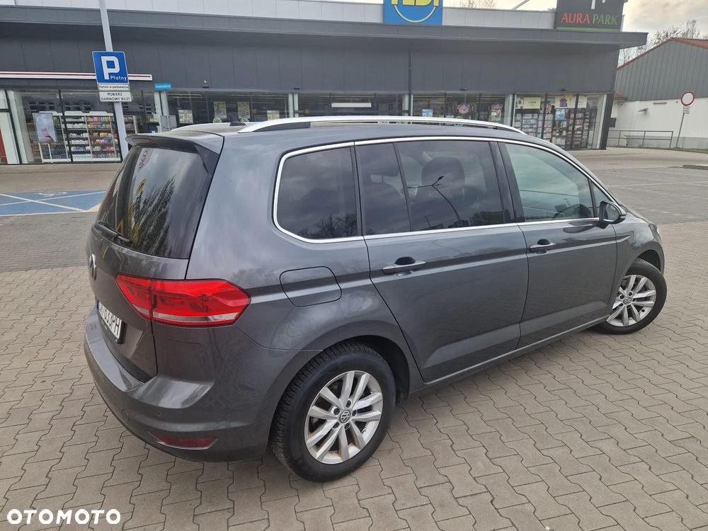 Volkswagen Touran 2.0 TDI BMT Comfortline - 5