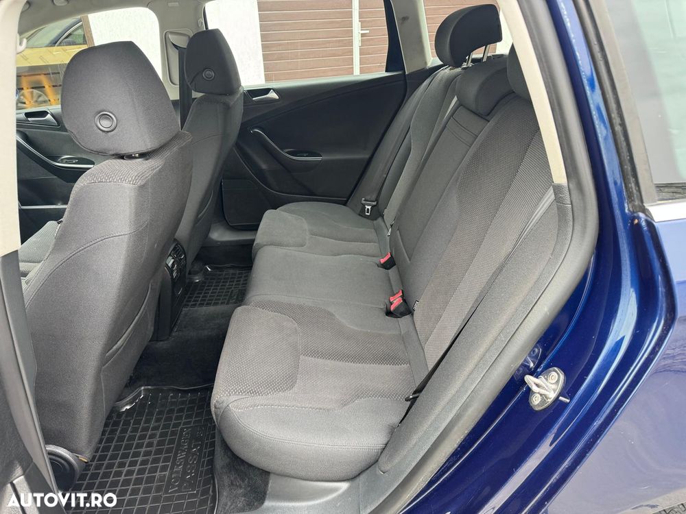 Volkswagen Passat 1.9 TDI Comfortline - 8