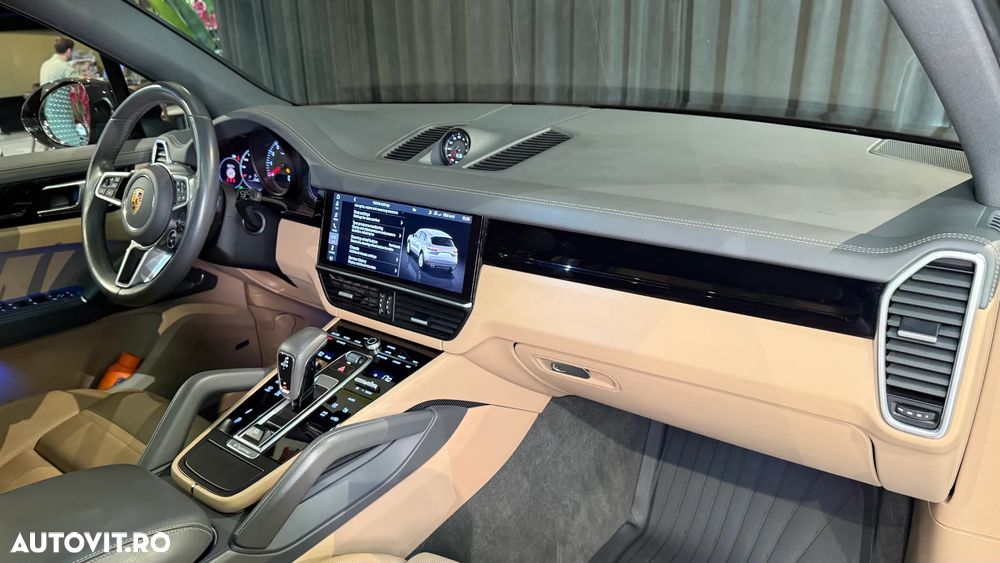 Porsche Cayenne Standard - 29