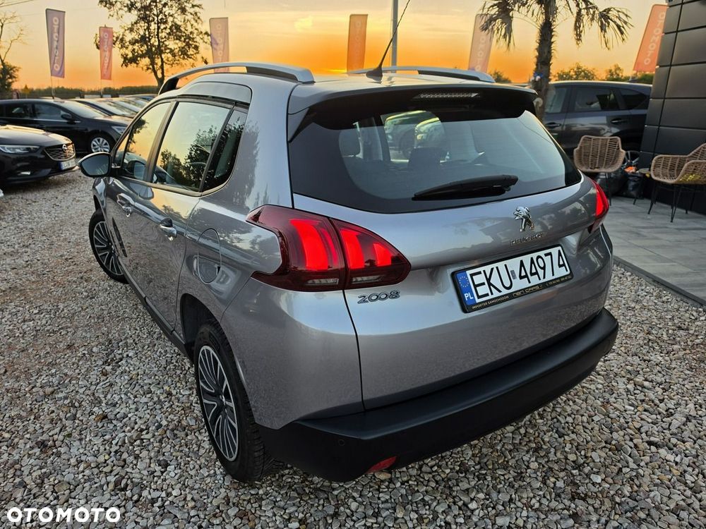 Peugeot 2008 - 9