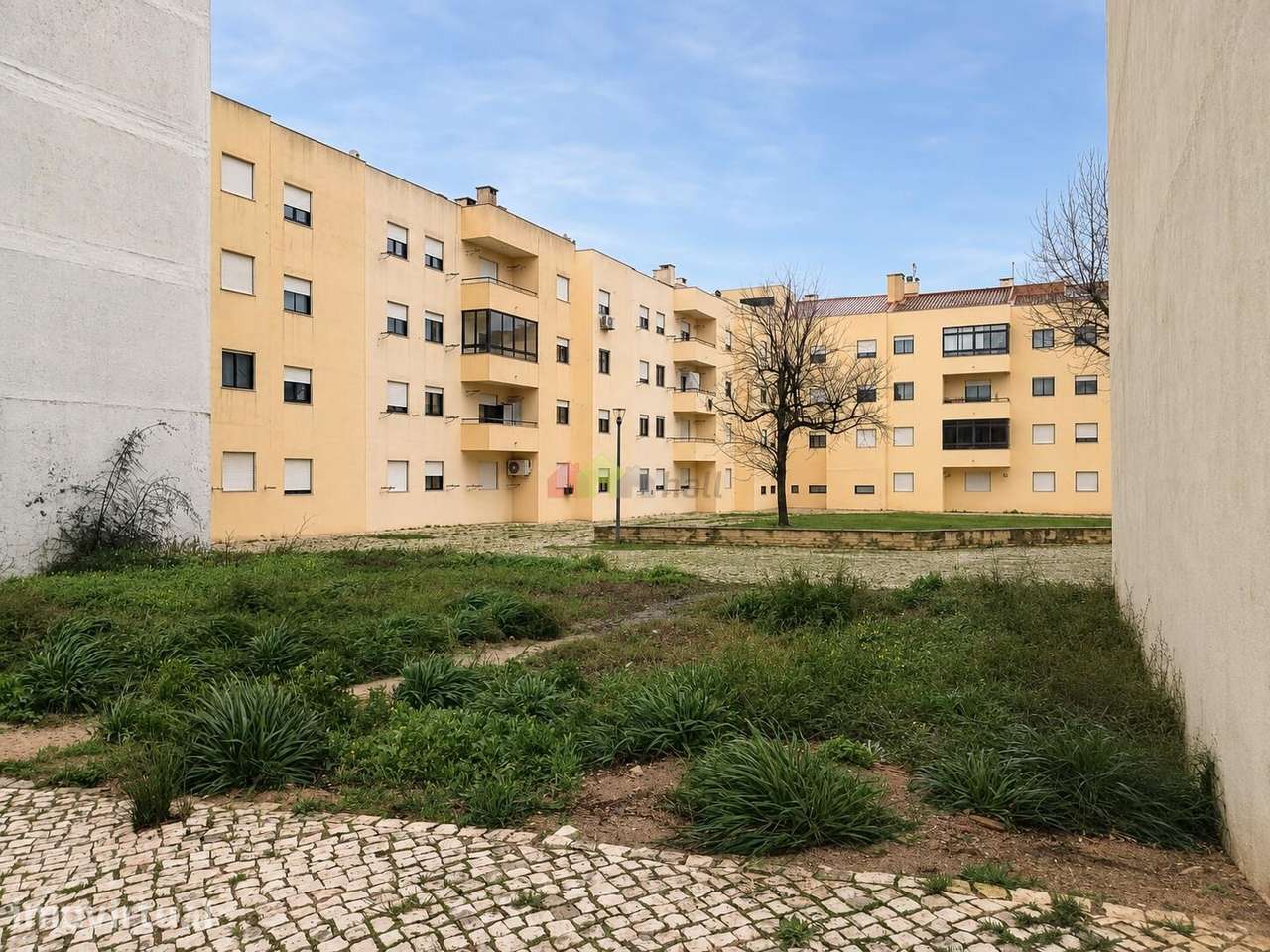 Lote de terreno urbano no Pinhal Novo com 228 m2 para construção de ed - Grande imagem: 3/10