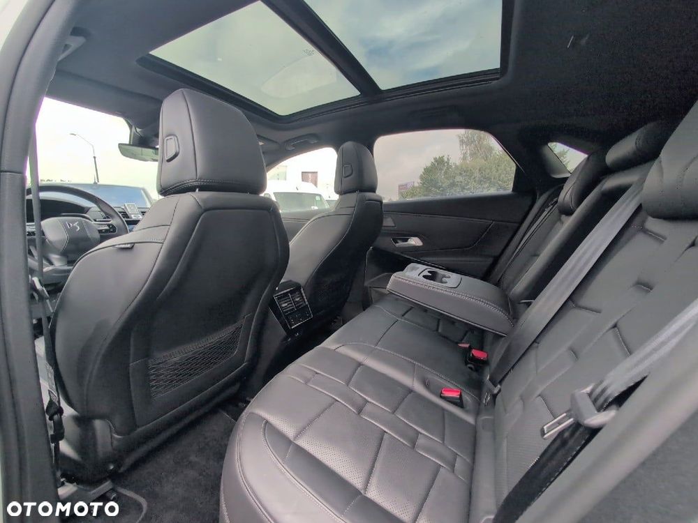 DS Automobiles DS 7 Crossback - 11