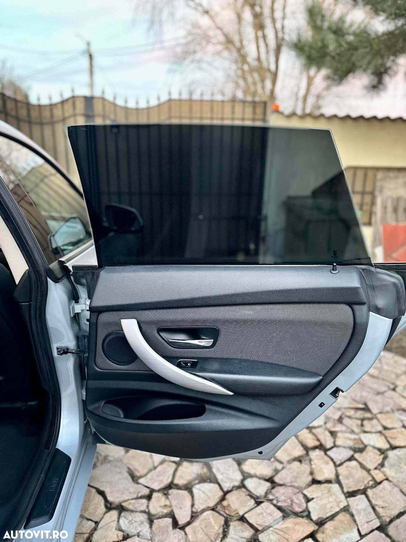 BMW Seria 3 320d GT - 12