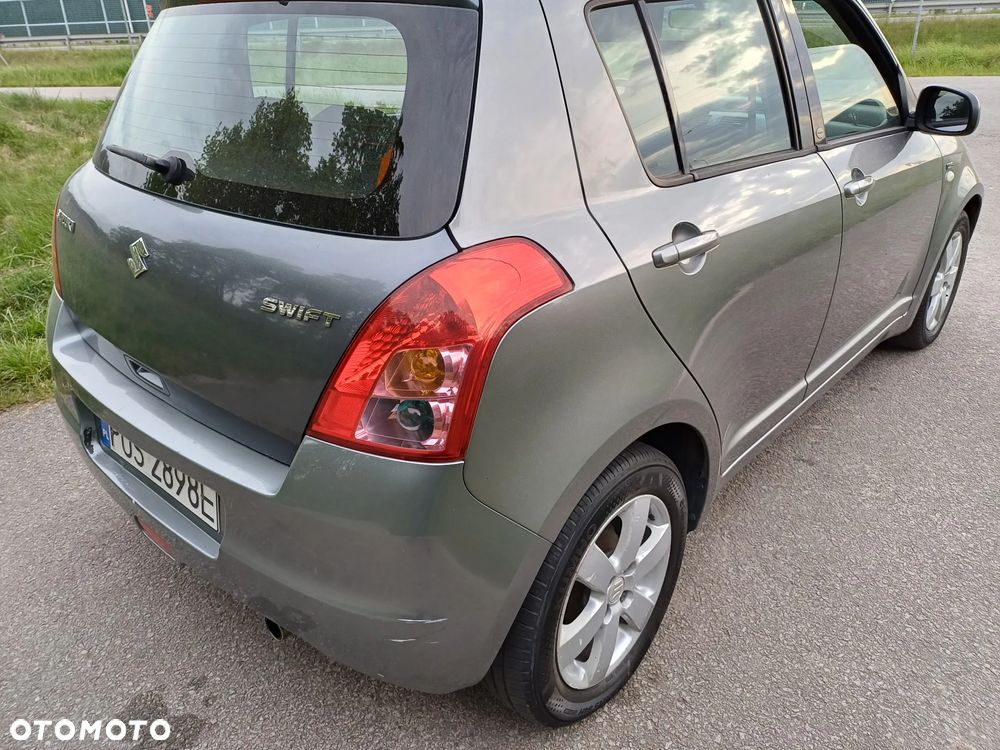 Suzuki Swift 1.3 DDiS GLX / Comfort - 11
