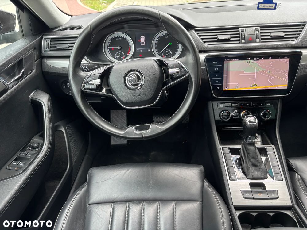 Skoda Superb 2.0 TDI DSG Premium Edition - 12