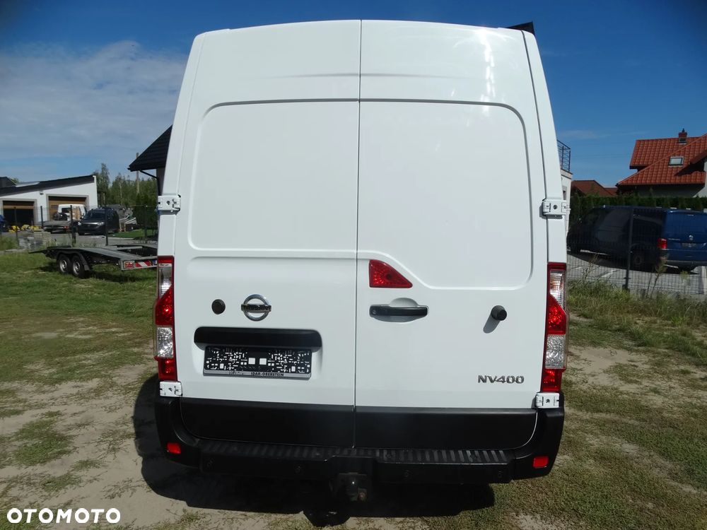 Nissan NV400 - 6