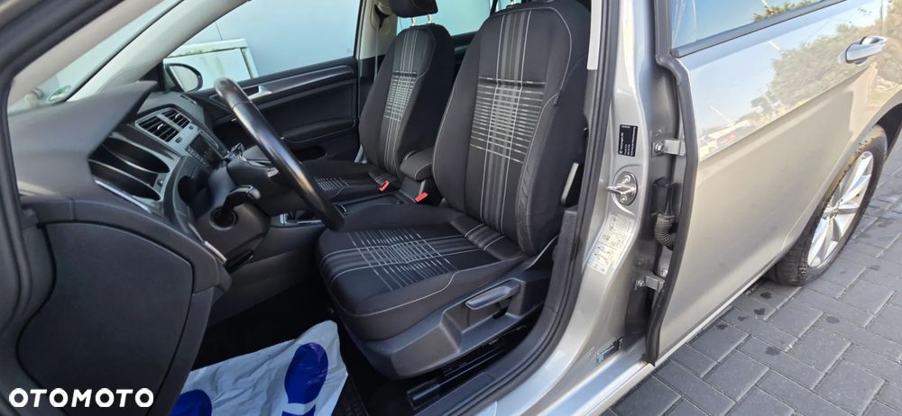 Volkswagen Golf 1.6 TDI BlueMotion Technology Comfortline - 29