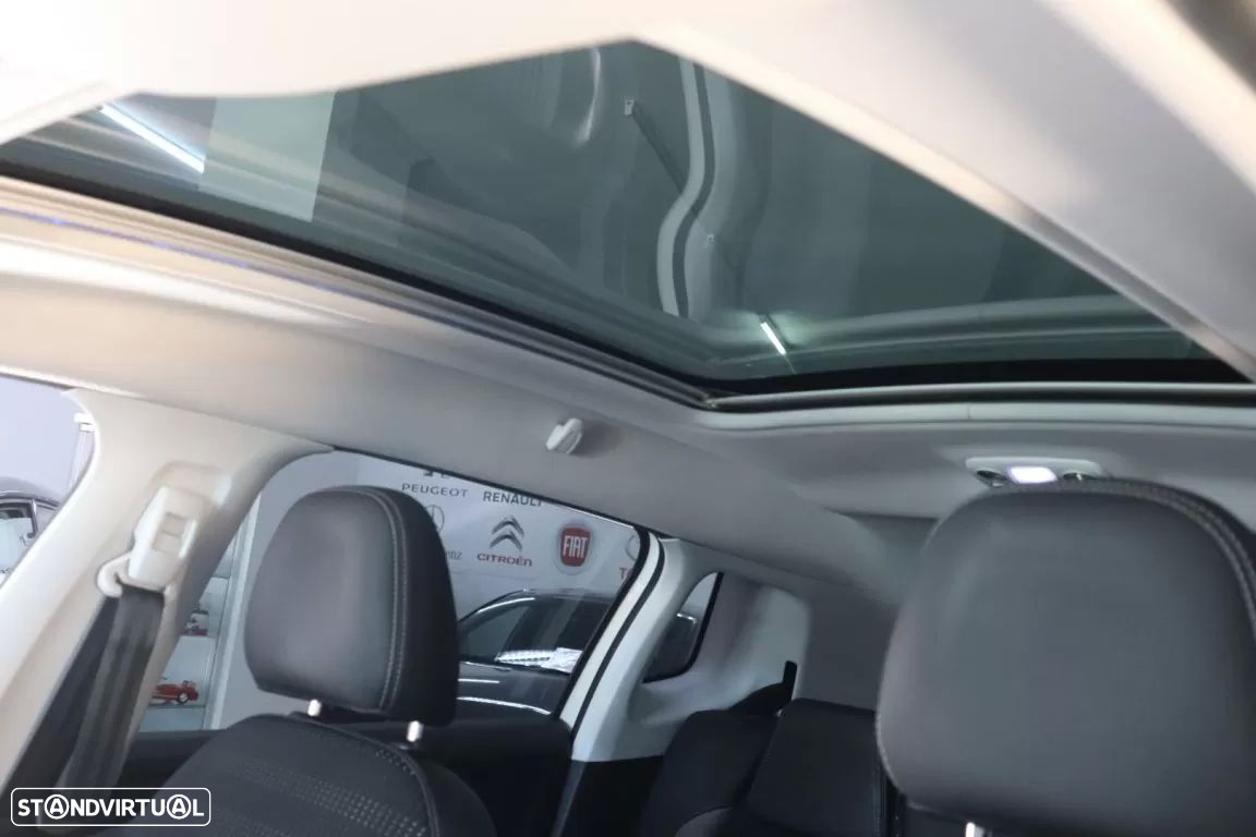 Peugeot 2008 1.6 e-HDi Allure 2-Tronic - 33