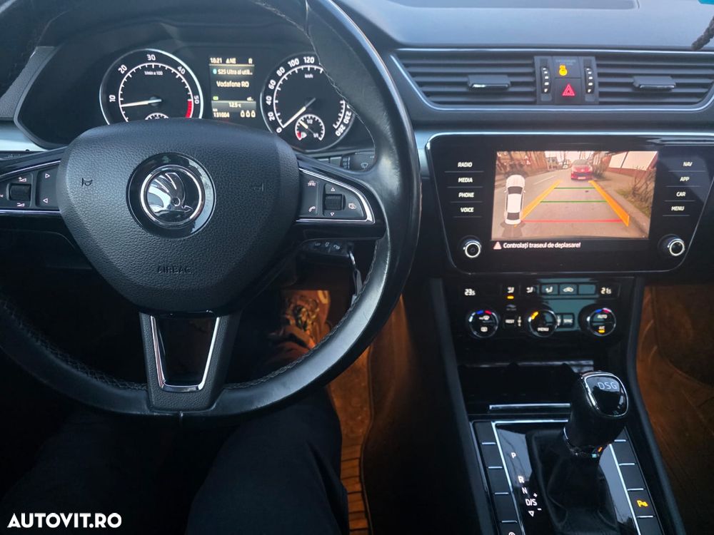 Skoda Superb 2.0 TDI DSG Active - 10