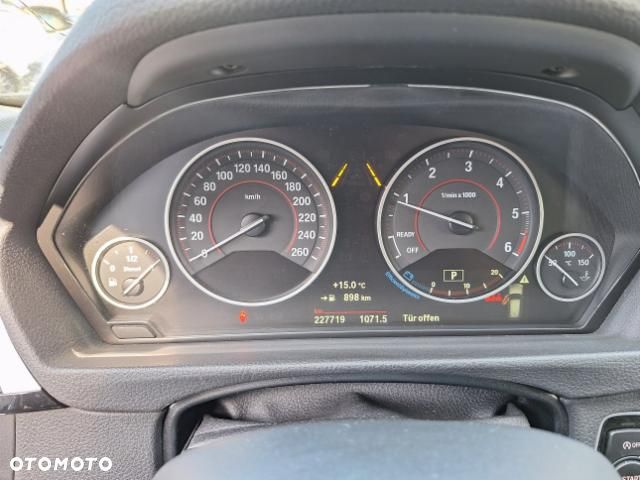 BMW Seria 3 320d xDrive - 7