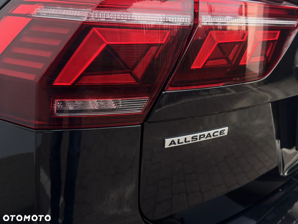 Volkswagen Tiguan 2.0 TDI SCR 4MotION DSG R-Line - 36