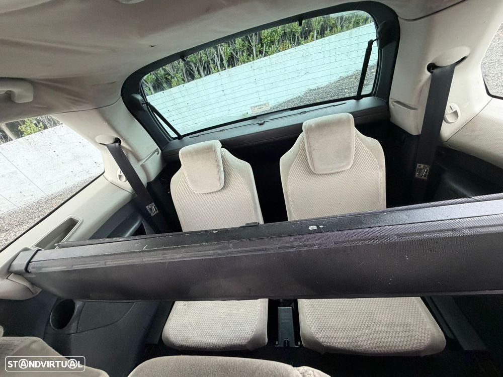 Citroën C4 Grand Picasso 1.6 HDi Confort - 28