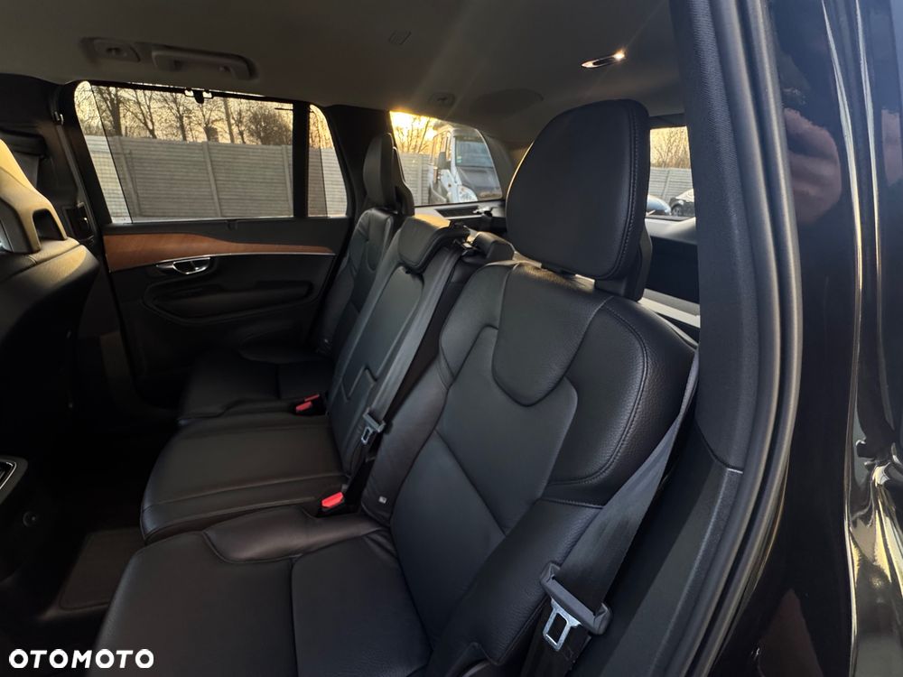 Volvo XC 90 T8 AWD Twin Engine Geartronic Inscription - 32