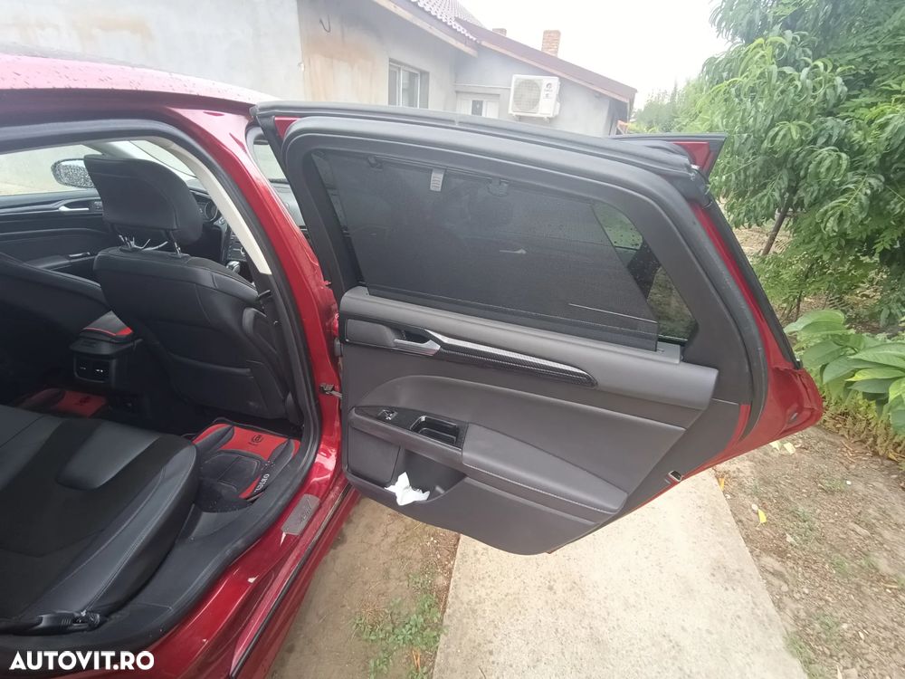 Ford Mondeo - 32