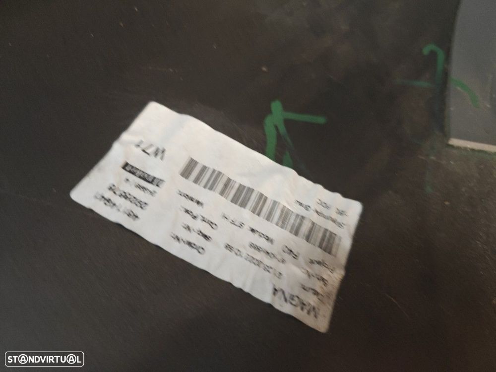 Parachoques Trás / Para Choques Traseiro Nu Bmw 1 (F40)  51128070949 / - 9