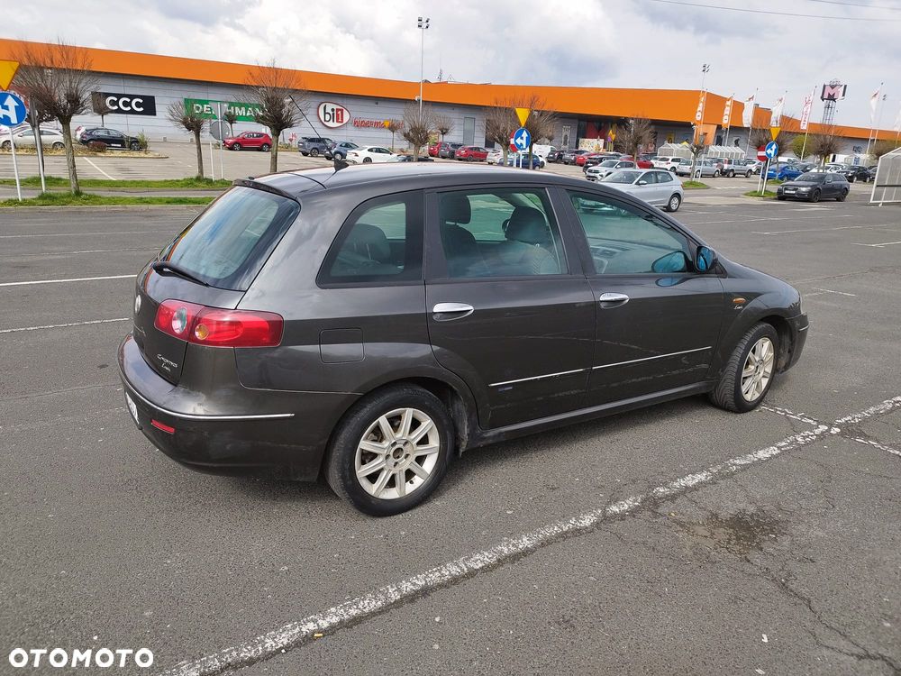 Fiat Croma 1.9 JTD Dynamic - 5