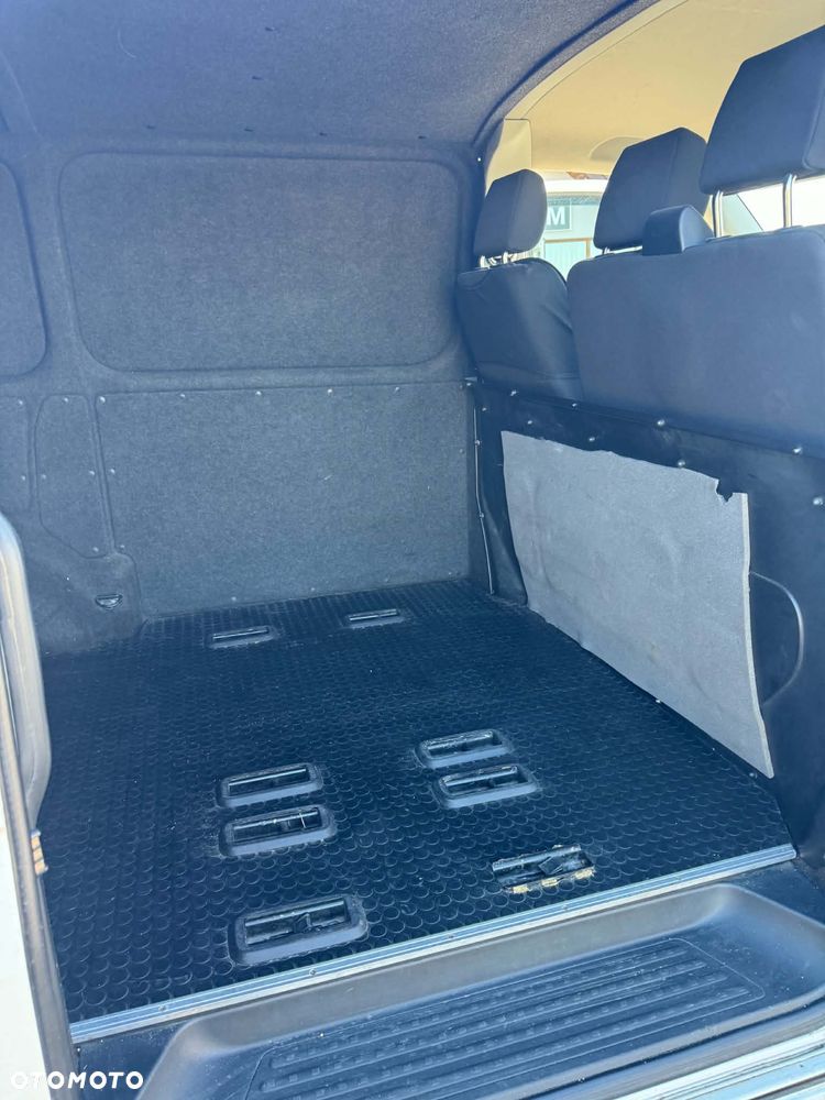 Volkswagen Transporter - 7