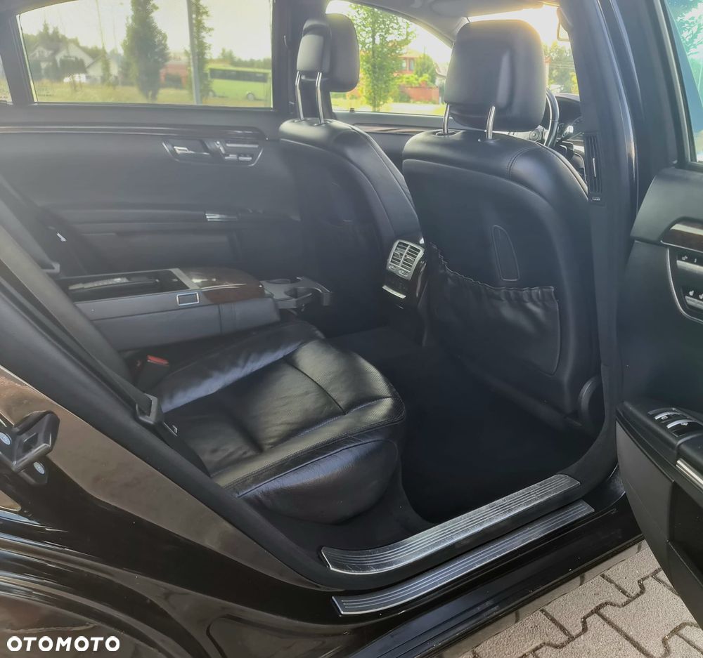 Mercedes-Benz Klasa S 350 BlueTEC L DPF 4Matic 7G-TRONIC - 32
