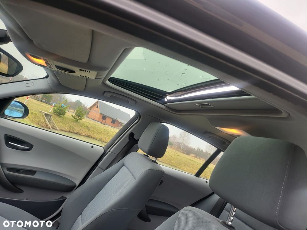 BMW Seria 1 116i - 26