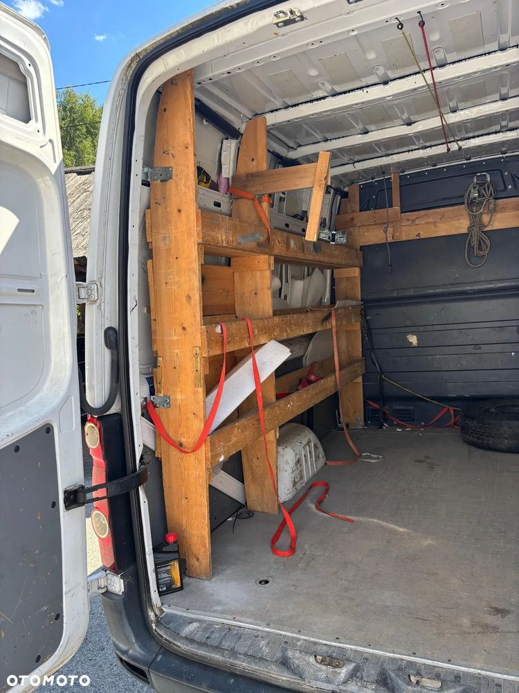 Volkswagen Crafter - 21