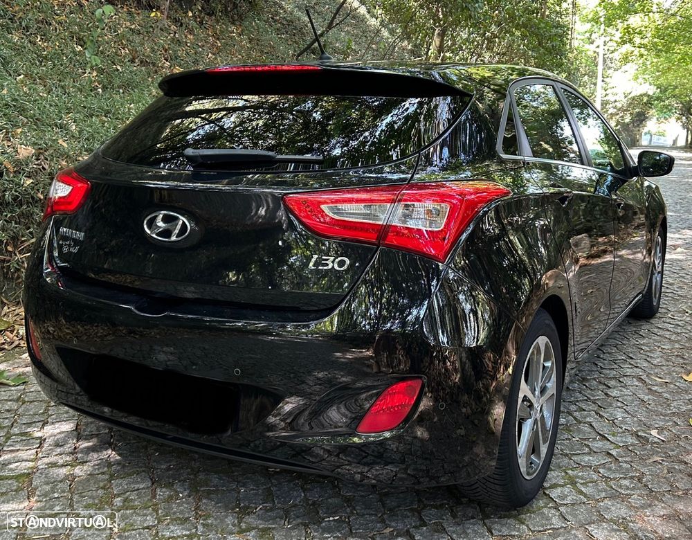 Hyundai i30 1.6 CRDI Blue Comfort J16 - 5