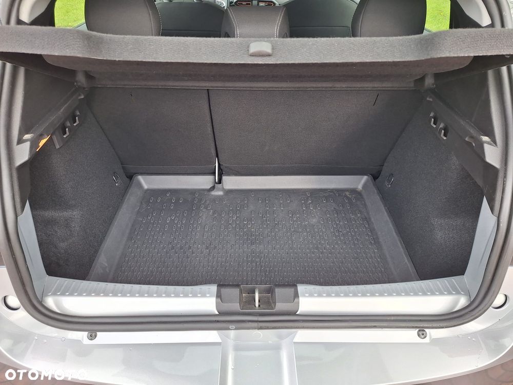 Dacia Sandero - 11