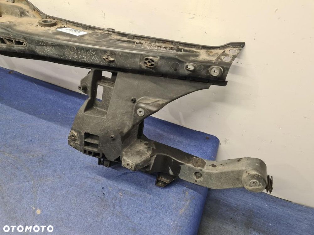 MERCEDES-BENZ VITO W639 PAS PRZEDNI 646.983 - 7