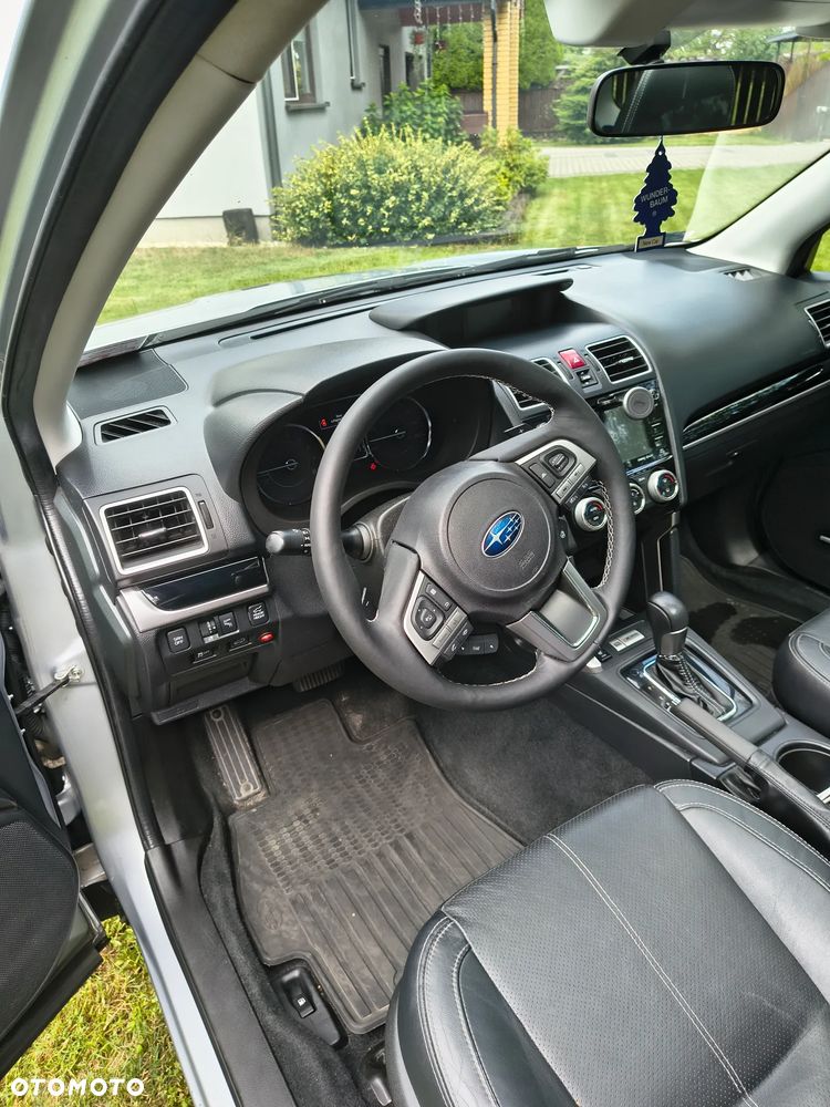 Subaru Forester 2.0 XT Platinum Lineartronic - 8