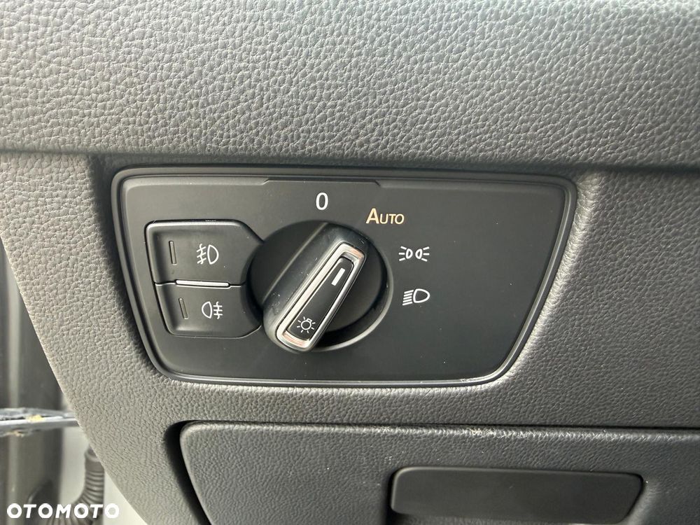 Volkswagen Passat 2.0 TDI (BlueMotion Technology) DSG Highline - 19