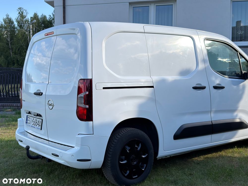 Opel Combo 1.5 CDTI Essentia S&S - 9