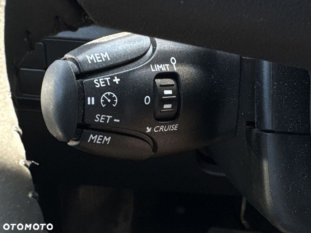 Citroën C3 1.2 PureTech Max EAT6 - 11