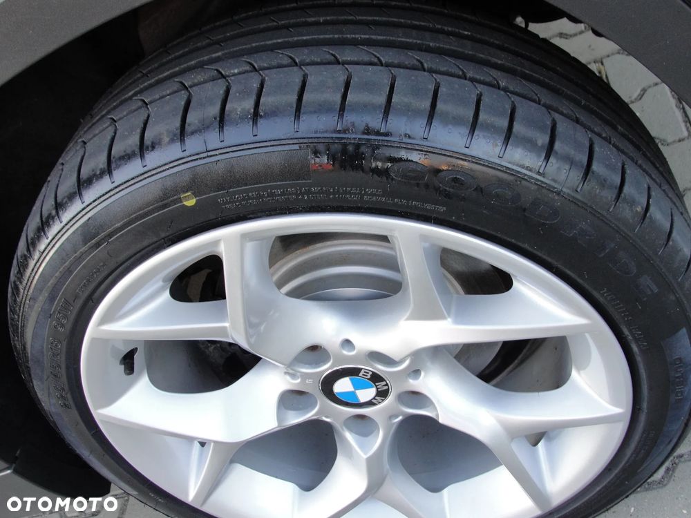 BMW X1 sDrive18d xLine - 19