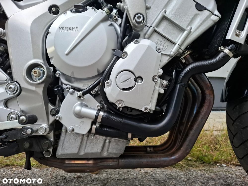 Yamaha FZ6 - 22