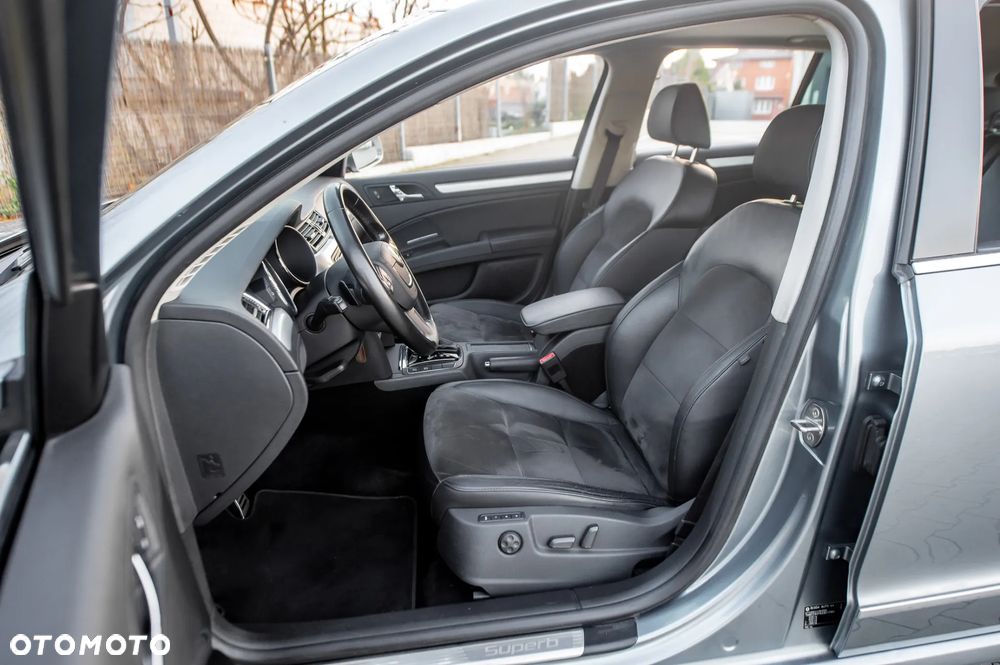 Skoda Superb 3.6 FSI 4x4 Elegance DSG - 19