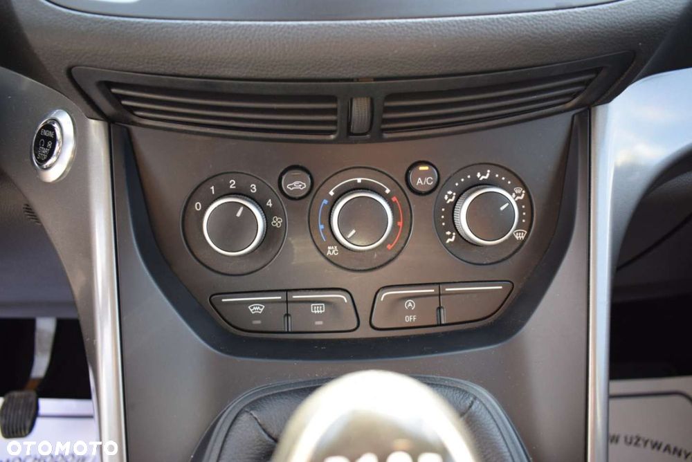 Ford Kuga - 32