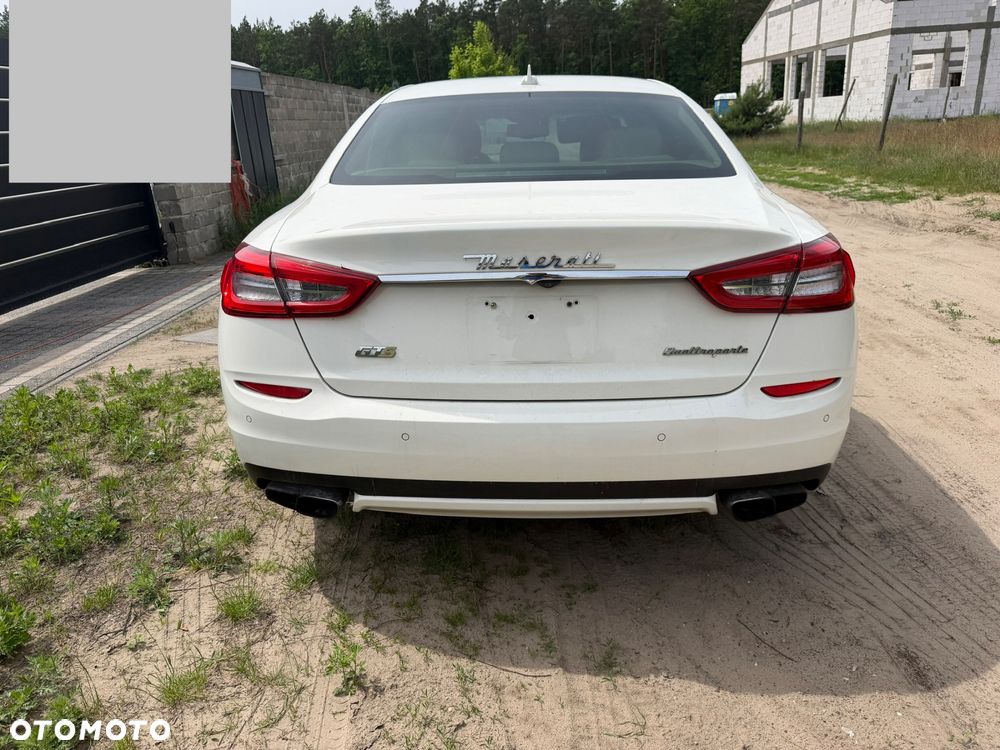 Maserati Quattroporte - 8