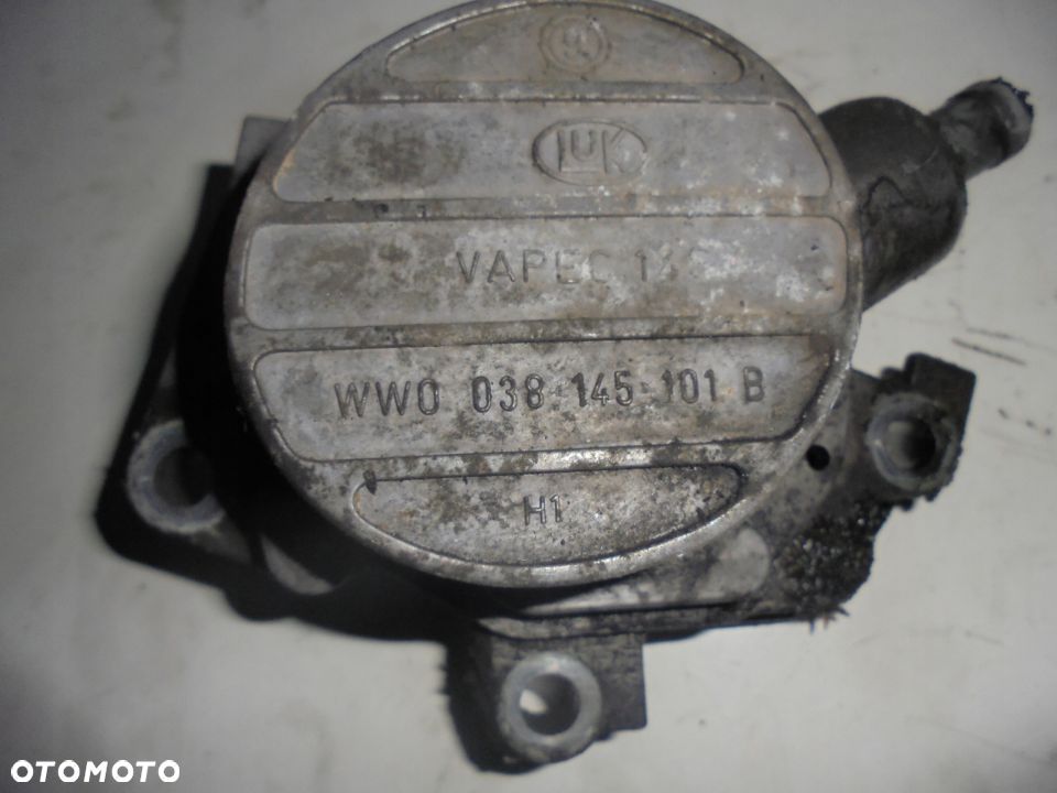 VACUM POMPA VW SEAT SKODA AUDI 1.9 TDI 038145101B - 2