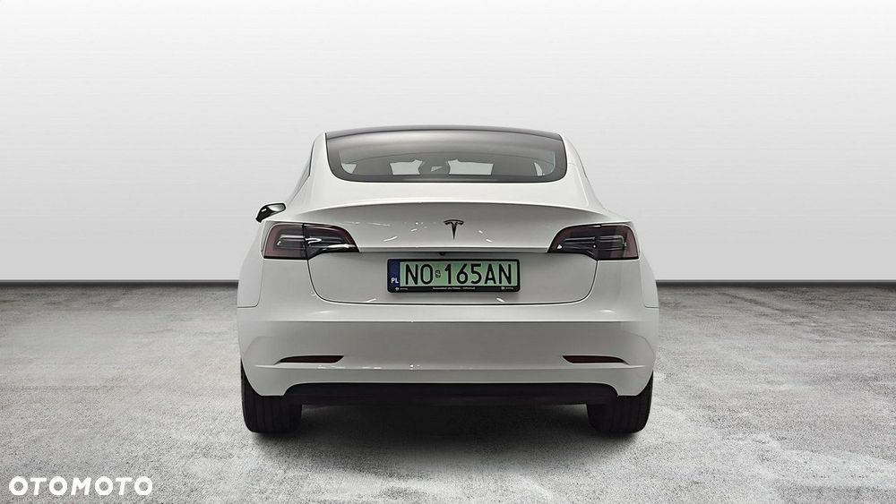Tesla Model 3 Long Range RWD - 4