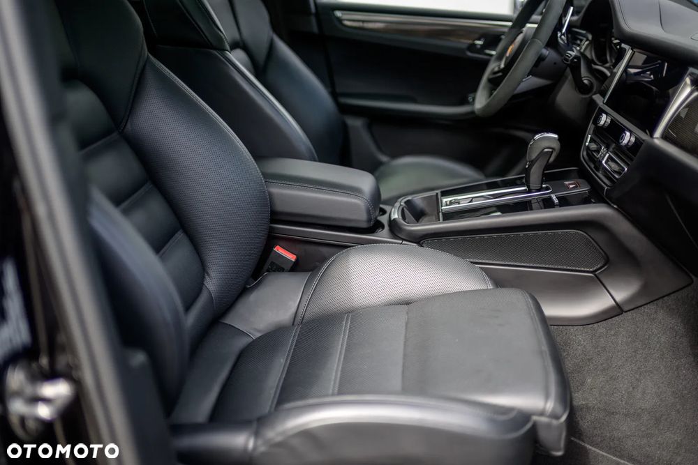 Porsche Macan - 11
