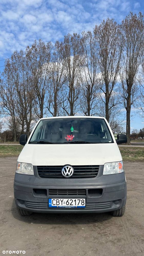 Volkswagen Transporter - 1