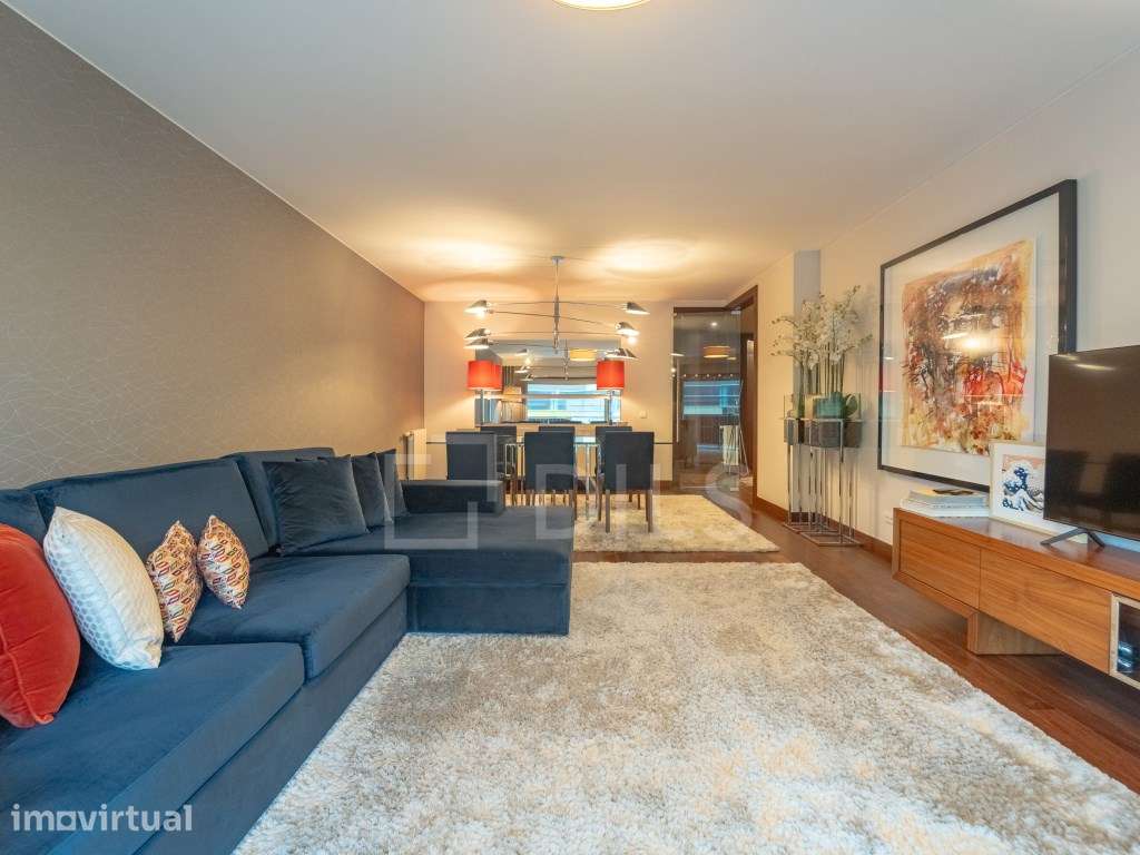 Apartamento T4 no Lake Towers, em Vila Nova de Gaia - Grande imagem: 4/48