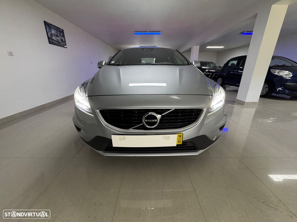 Volvo V40 1.5 T3 Sport Edition Plus Geartronic - 23