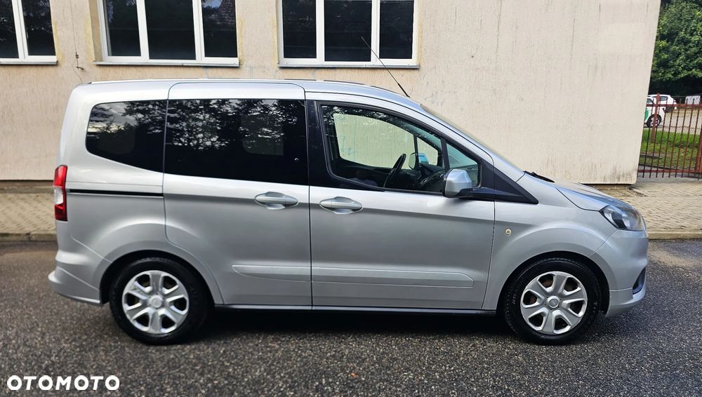 Ford Tourneo Courier 1.5 TDCi Trend - 4