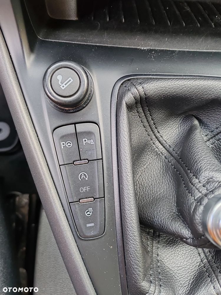 Ford Focus 1.5 EcoBoost Start-Stopp-System ST-Line - 25
